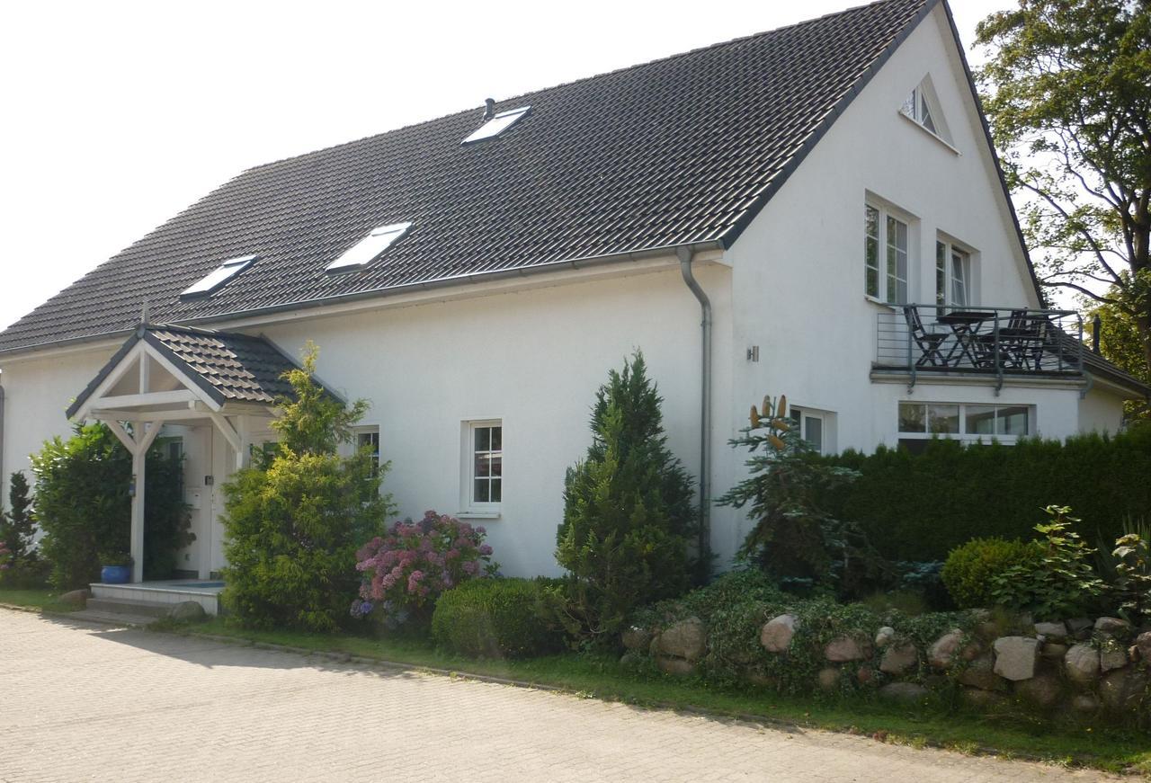 Pension Zum Leuchtturm Bastorf Экстерьер фото
