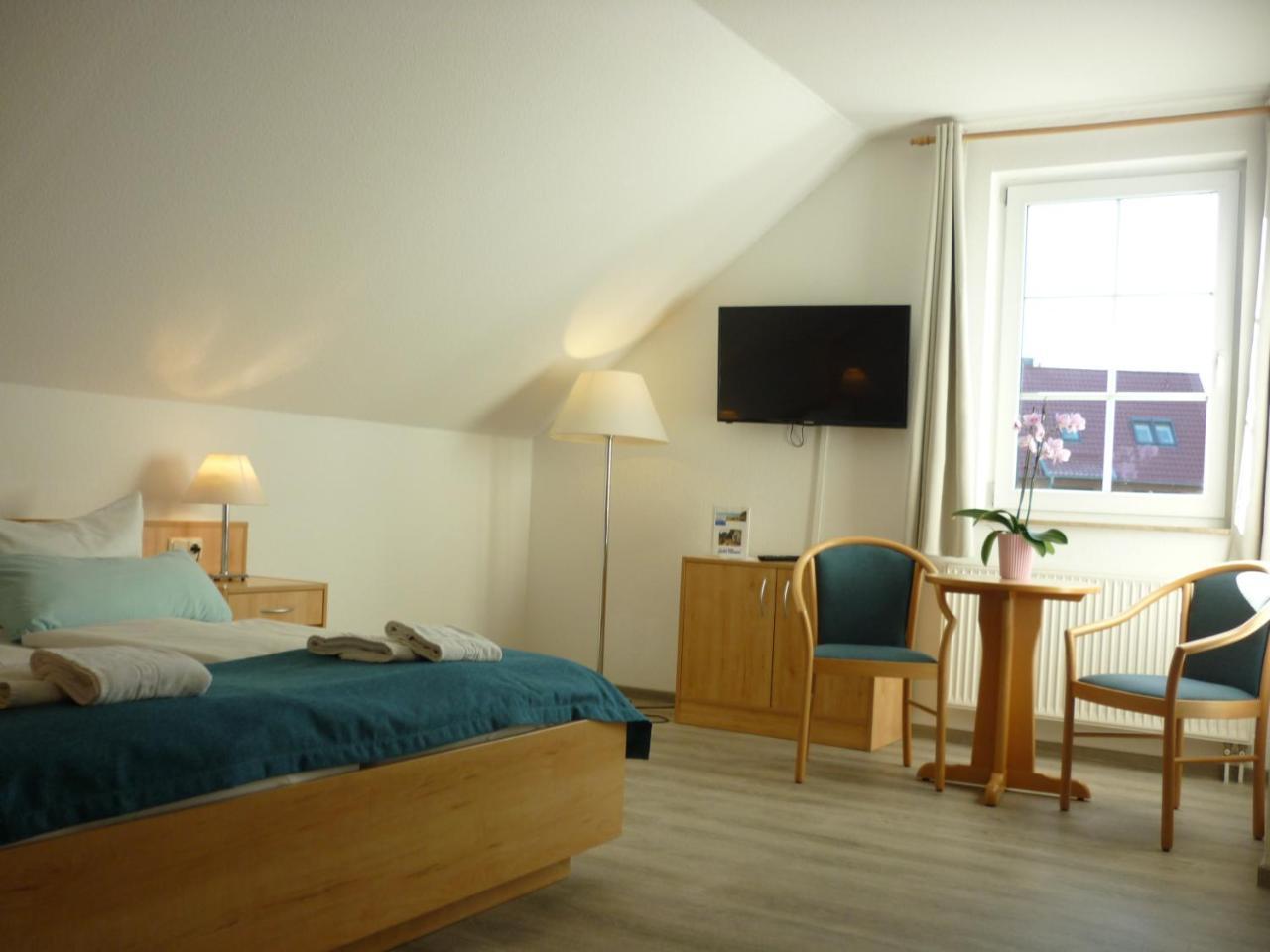 Pension Zum Leuchtturm Bastorf Экстерьер фото
